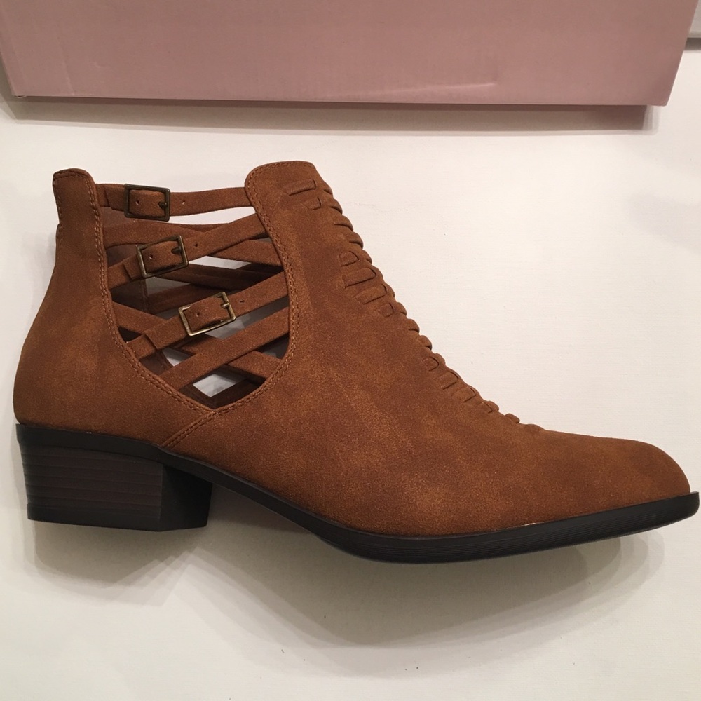 New With Box Ankle Boots - Picture 3 of 6